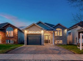 375 Saint Lawrence Dr, Welland, ON L3C 7H7