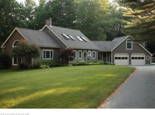 9 Harvey Brook Dr, Freeport, ME 04032