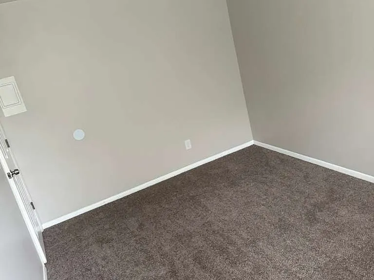 2100 Harrison Ave — Photo 13