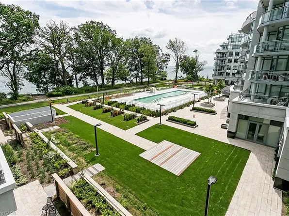 3500 Lakeshore Rd W #327, Oakville, ON L6L 0B4