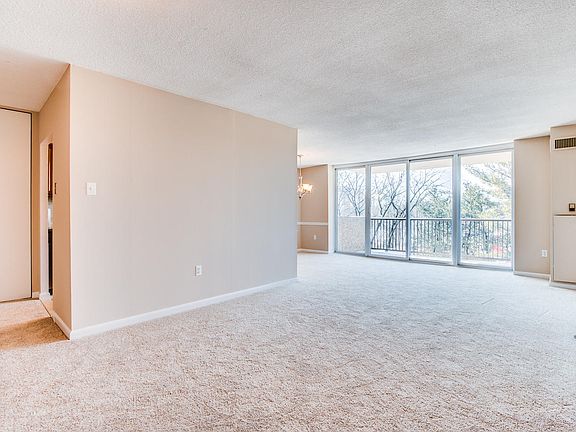 Open L-shaped living space has a great flow