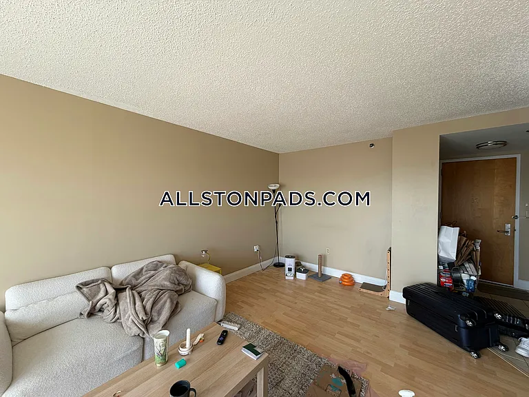 15 N Beacon St #703 — Photo 3