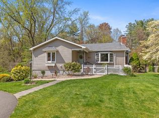 108 Avondale Rd, Longmeadow, MA 01106