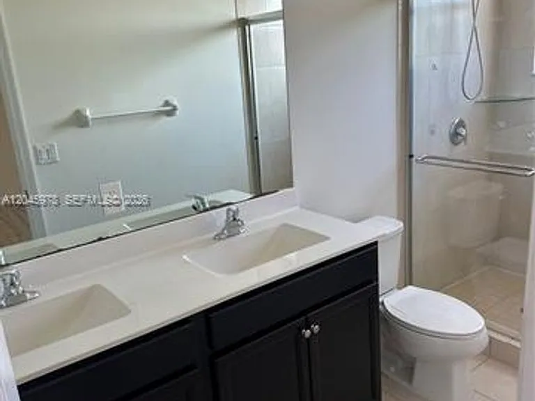 3797 NE 2nd St #Townhouse 3797 — Photo 14