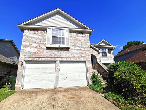 3rd image of 3408 Montreal Dr