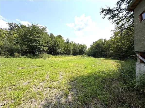 (undisclosed Address), Ashville, NY 14710