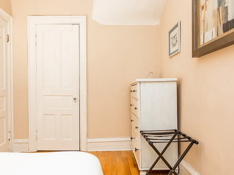 2241 N Seminary Ave #1 — Photo 11