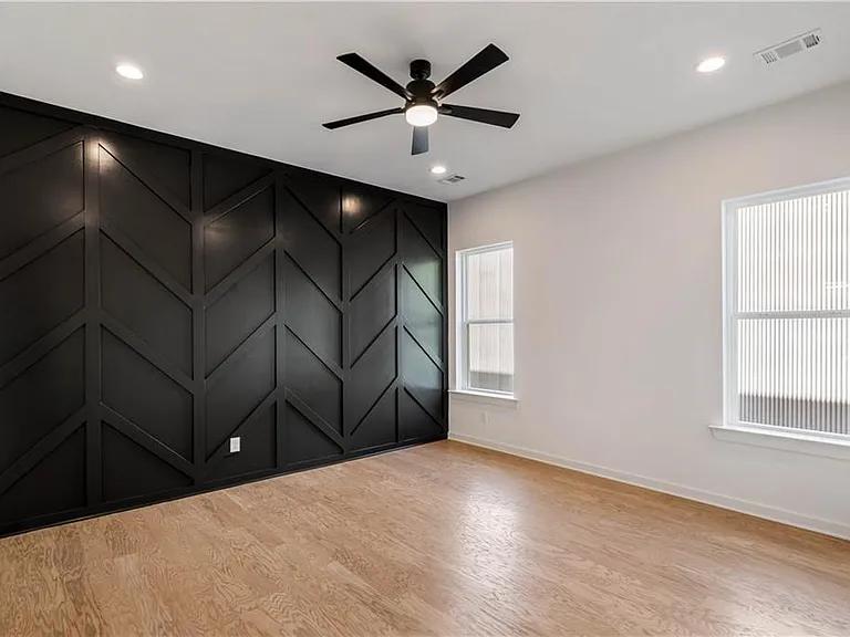 417 E College Ave #201 — Photo 5