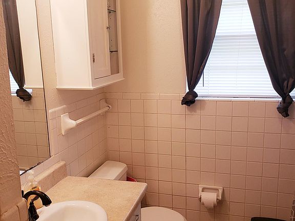 5th image of 317 N Kuykendall St