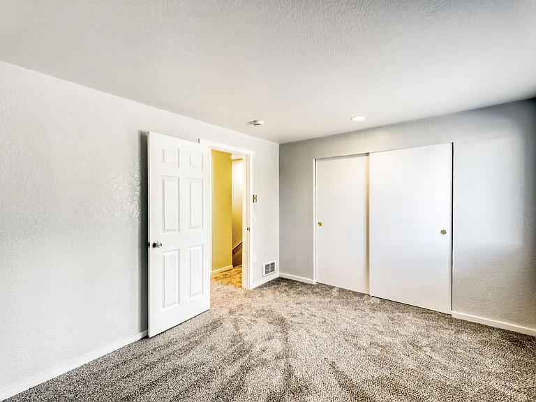 14131 Admiralty Way #B — Photo 7