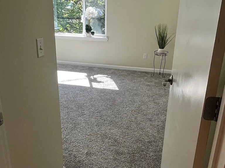 500 Elliott Ave W #208 — Photo 11