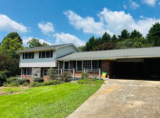287 Hillandale St, Cornelia, GA 30531