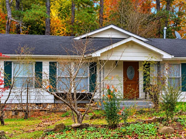 814 Schmitt Rd, Rossville, GA 30741