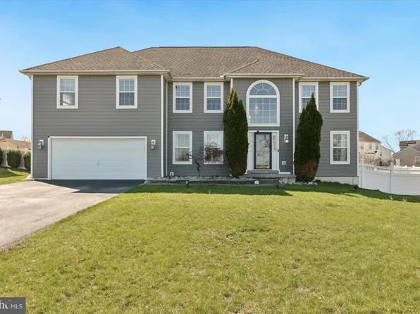 299 Bartman Ave, Gilbertsville, PA 19525