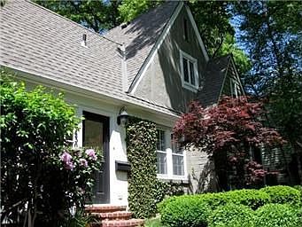 Fabulous Fairway Tudor