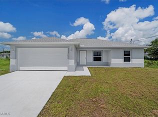 8028 Buttercup Cir, Labelle, FL 33935