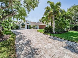 4686 Pebble Bay Cir, Vero Beach, FL 32963