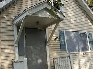 450 Carlton St, Buffalo, NY 14211
