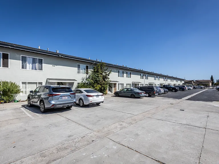 10015 Alondra Blvd — Photo 8