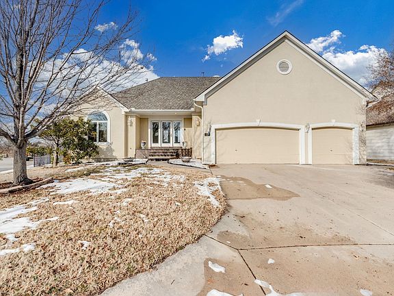 3rd image of 8229 E Oxford Ct