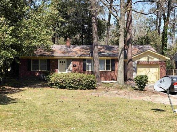 2nd image of 4041 Rosewood Dr