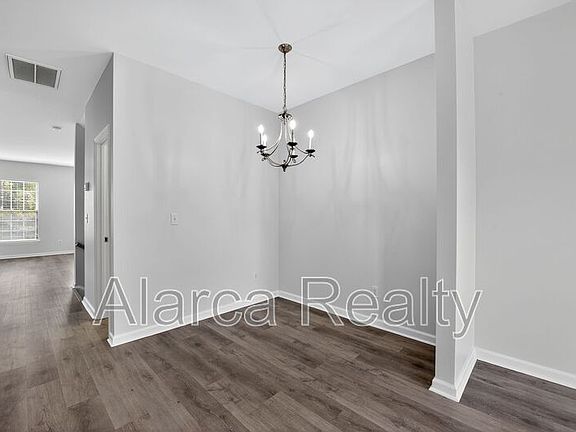 5th image of 9520 Kings Parade Blvd