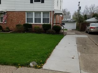 21690 S Lake Shore Blvd, Euclid, OH 44123