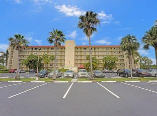 3871 Via Poinciana APT 602, Lake Worth, FL 33467