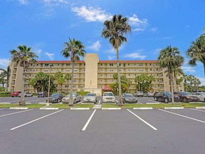3871 Via Poinciana #602, Lake Worth, FL, 33467