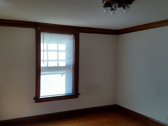 4th image of 2583 N Murray Ave #18642213
