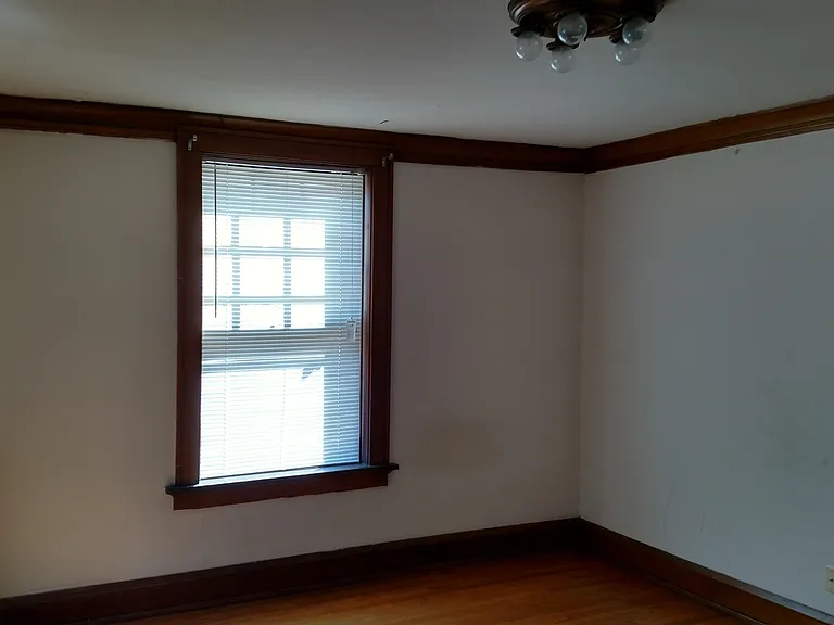2583 N Murray Ave — Photo 7