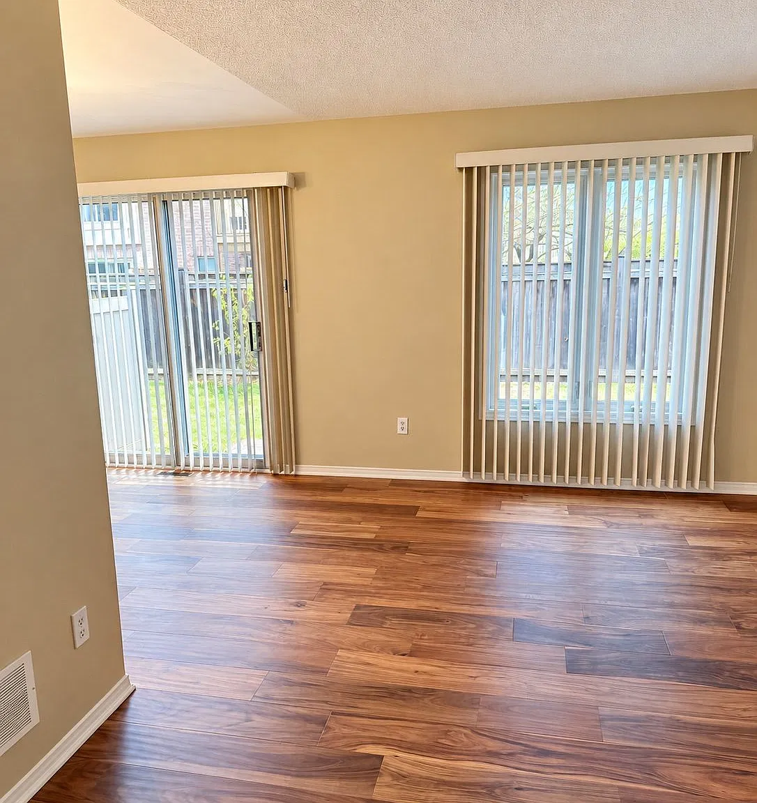 4 bed, $3,400 — Photo 3