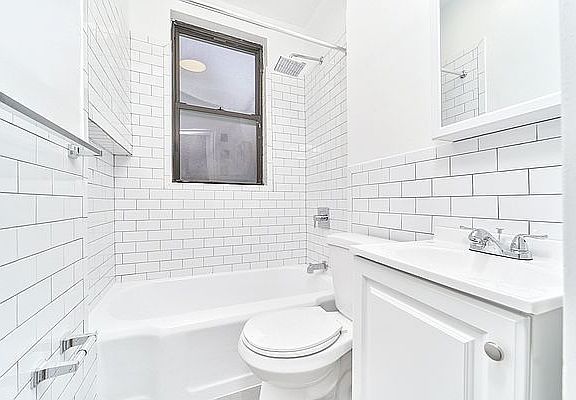 4th image of 324 E 74th St APT 5C