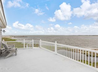 1220 S Green Street, Tuckerton, NJ 08087