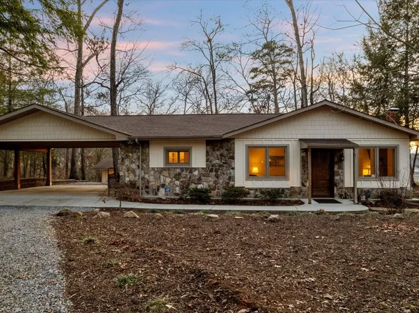 1165 Chula Vista Dr, Friendsville, TN 37737