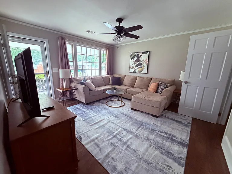416 Poplar St — Photo 37