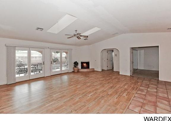 5th image of 2496 Saratoga Ave