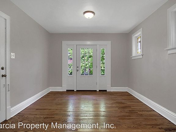 3rd image of 4932 Mardel Ave APT 1E