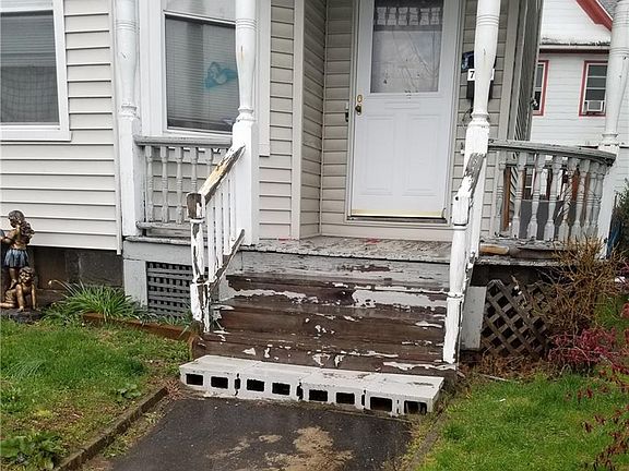 2nd image of 780 Iranistan Ave