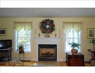 3rd image of 35 Lochlannach Ln