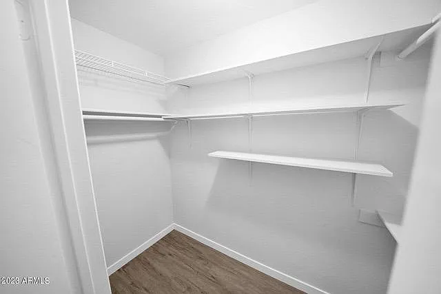 E Belleview Pl — Photo 43