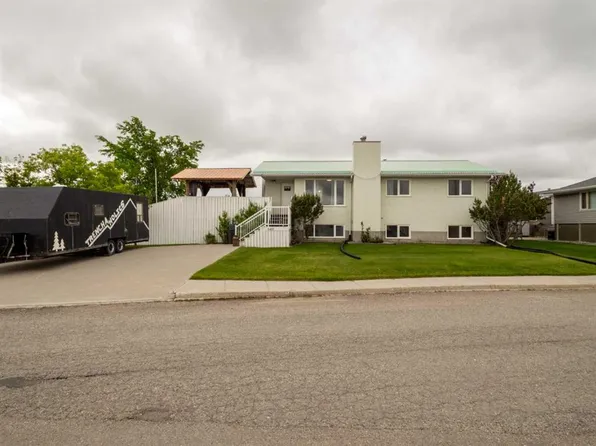 640 E Tumbleweed Ave, Pincher Creek, AB T0K 1W0