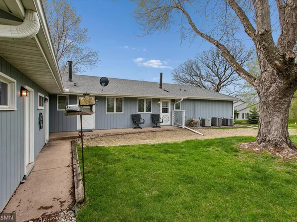 126 Floyd St S #1, Cannon Falls, MN 55009