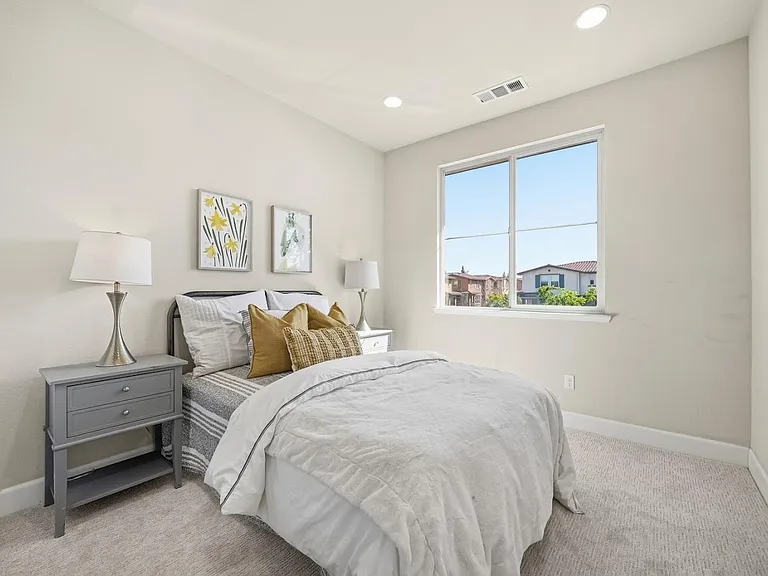 375 Santa Diana Ter — Photo 30