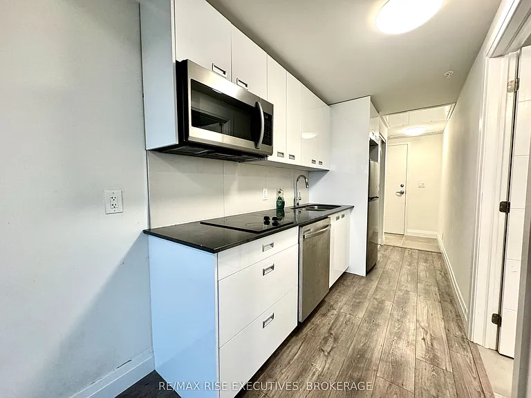 652 Princess St #711 — Photo 5