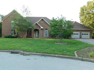 130 Circle Dr, Berea, KY 40403