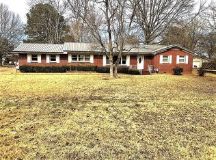 1077 Highway 6 W, Batesville, MS 38606