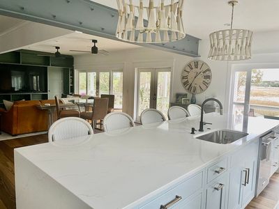 462 Commonwealth Rd, Mount Pleasant, SC, 29466