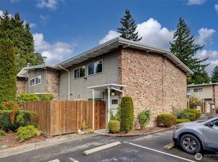 12240 SE 60th St APT 41, Bellevue, WA