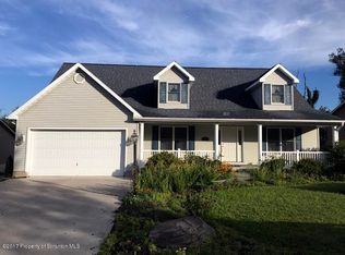 34 Emerald Dr #L-32, Throop, PA 18512